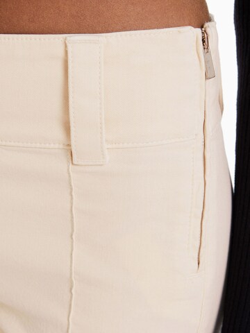 Bershka Bootcut Bukser i beige