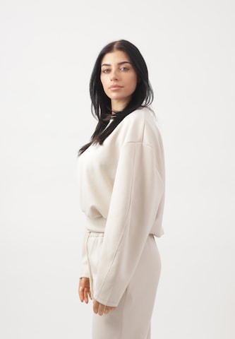 Elara Sweatshirt in Beige