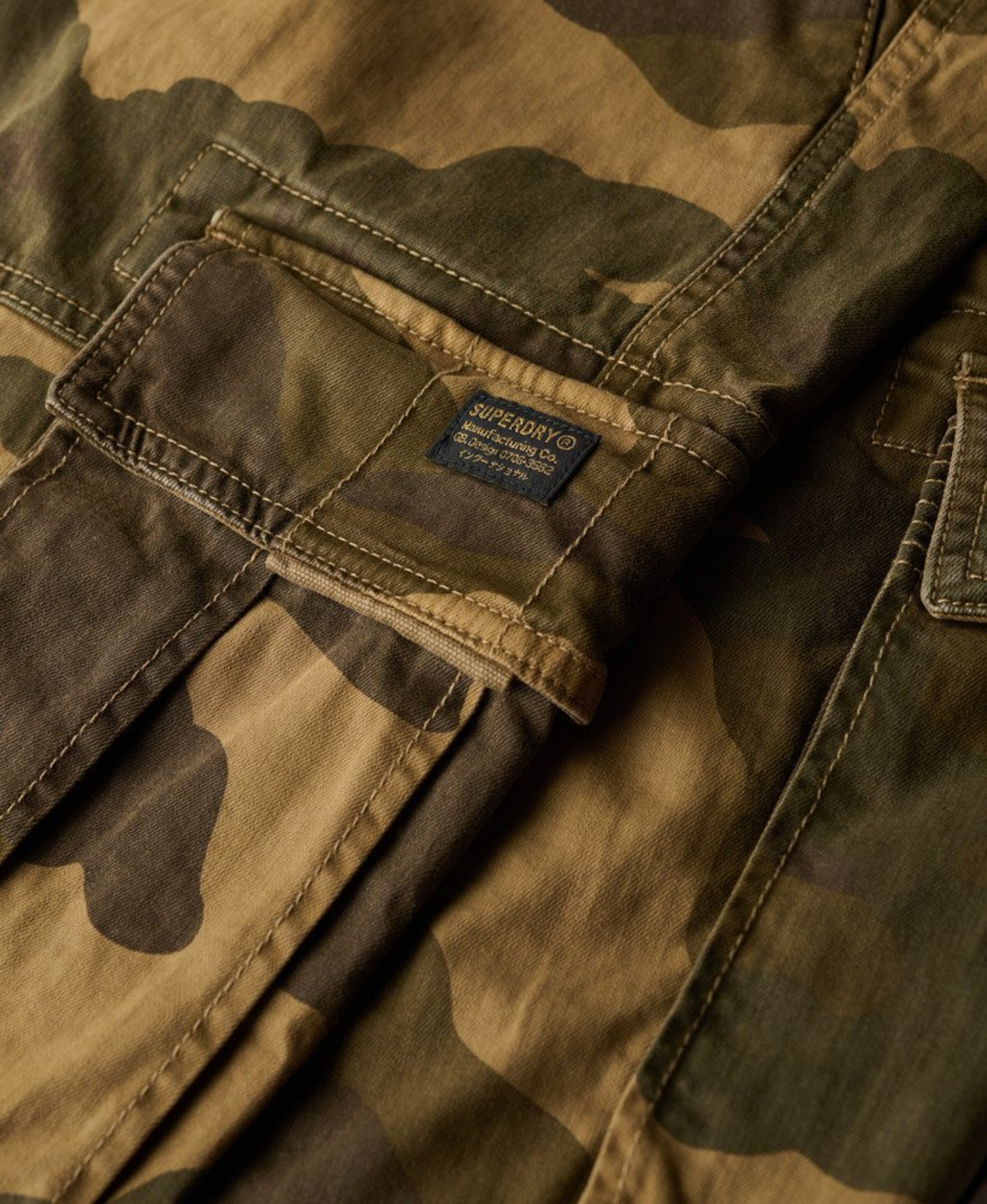 Superdry Regular Cargo Pants in Green
