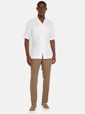 Coupe regular Chemise Boggi Milano en blanc