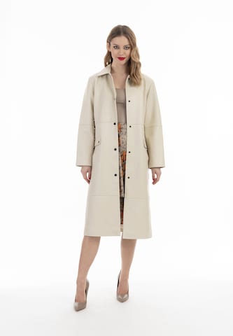 faina Between-seasons coat in White