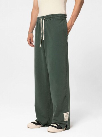 VAMOS CLO Loose fit Trousers in Green