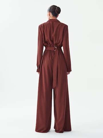 Tuta jumpsuit 'Thalia' di Willa in rosso