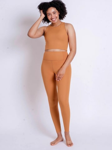 Girlfriend Collective Overdel 'Dylan' i orange