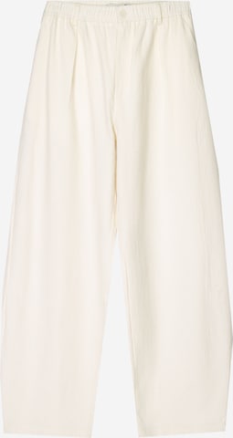 Bershka Baggy Chinohousut värissä valkoinen: etupuoli