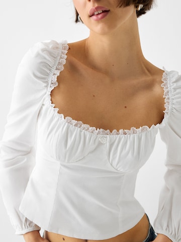 Camicia da donna di Bershka in bianco