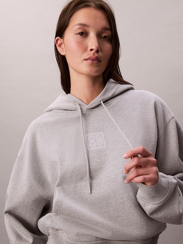 Sweat-shirt Calvin Klein en gris