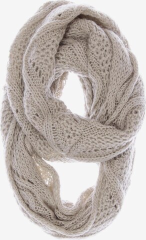 s.Oliver Scarf & Wrap in One size in White: front