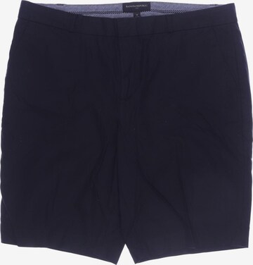 Banana Republic Shorts in XXL in Black: front