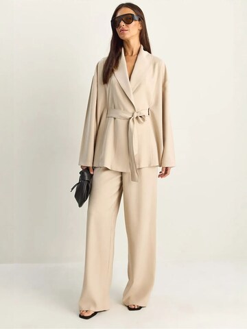 Bianco Lucci Zweiteiliges Set in Beige