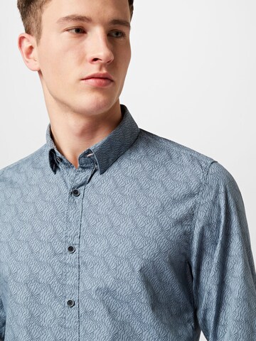 GARCIA Regular fit Button Up Shirt in Blue