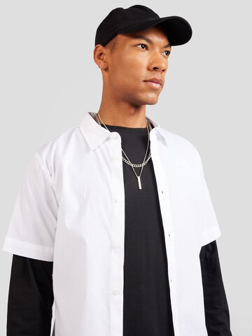 ABOUT YOU Regular fit Ing 'Peer' - fehér