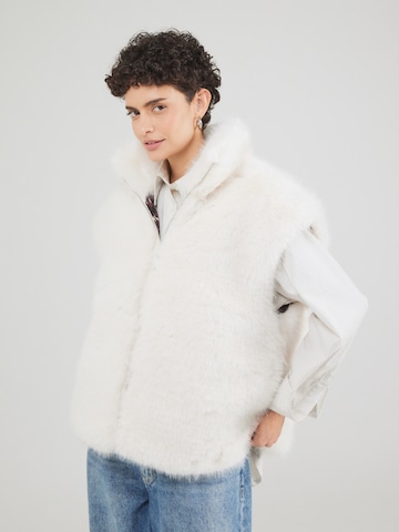 Gilet 'Trixie' OH APRIL en beige : devant