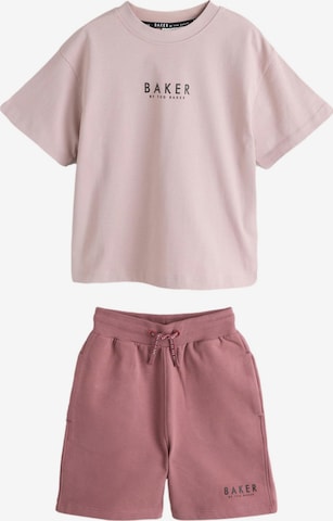 Baker by Ted Baker Setti värissä vaaleanpunainen: etupuoli