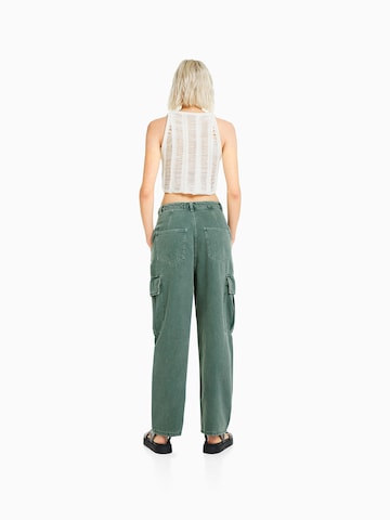 Bershka Wide leg Cargo jeans in Green