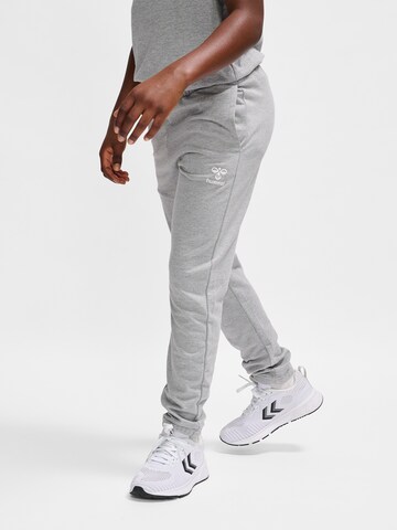 Hummel Regular Workout Pants in Grey