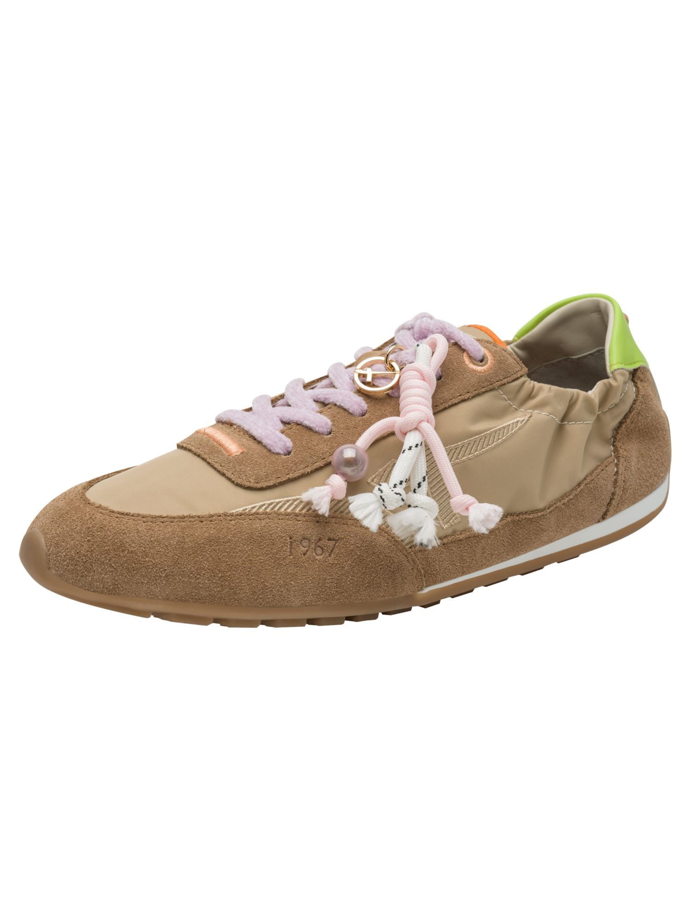 Tamaris Sneakers laag in Bruin: voorkant