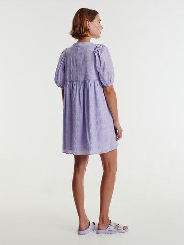 Robe 'Miriam' EDITED en violet