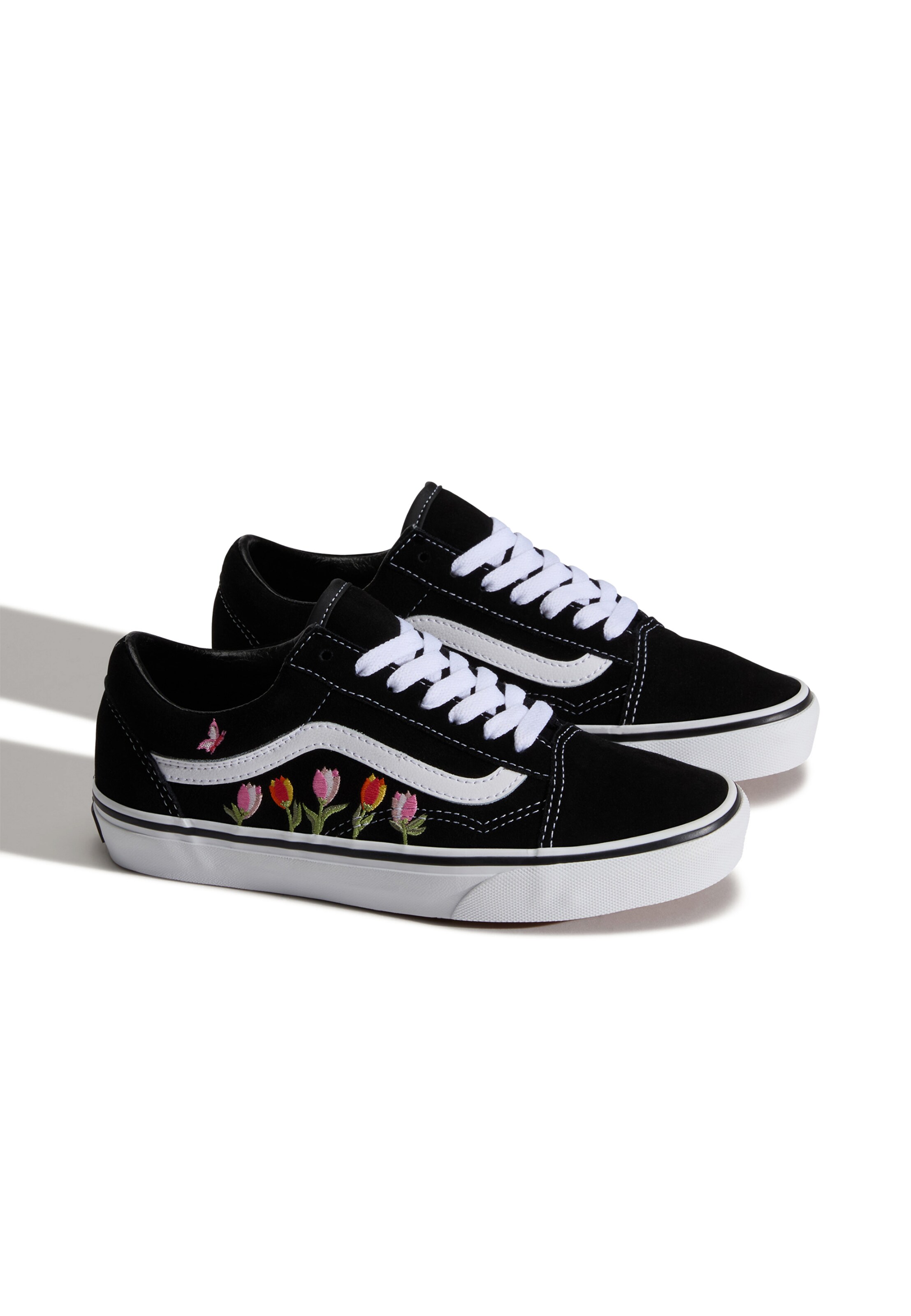 Scarpa stringata 'Old Skool' di VANS in nero