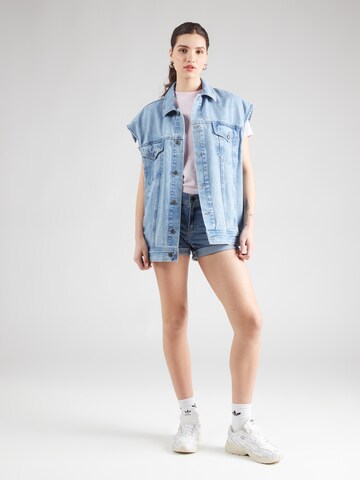 HOLLISTER Slimfit Shorts in Blau