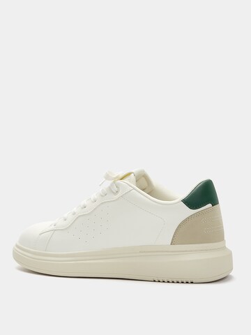 Pull&Bear Sneaker in Beige