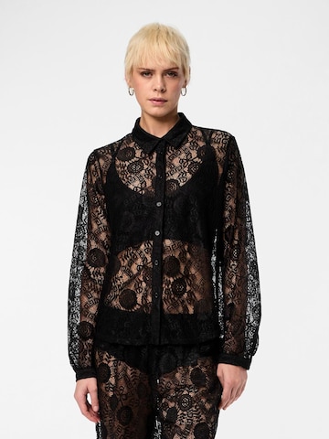 PIECES Blouse 'OLLINE' in Black: front