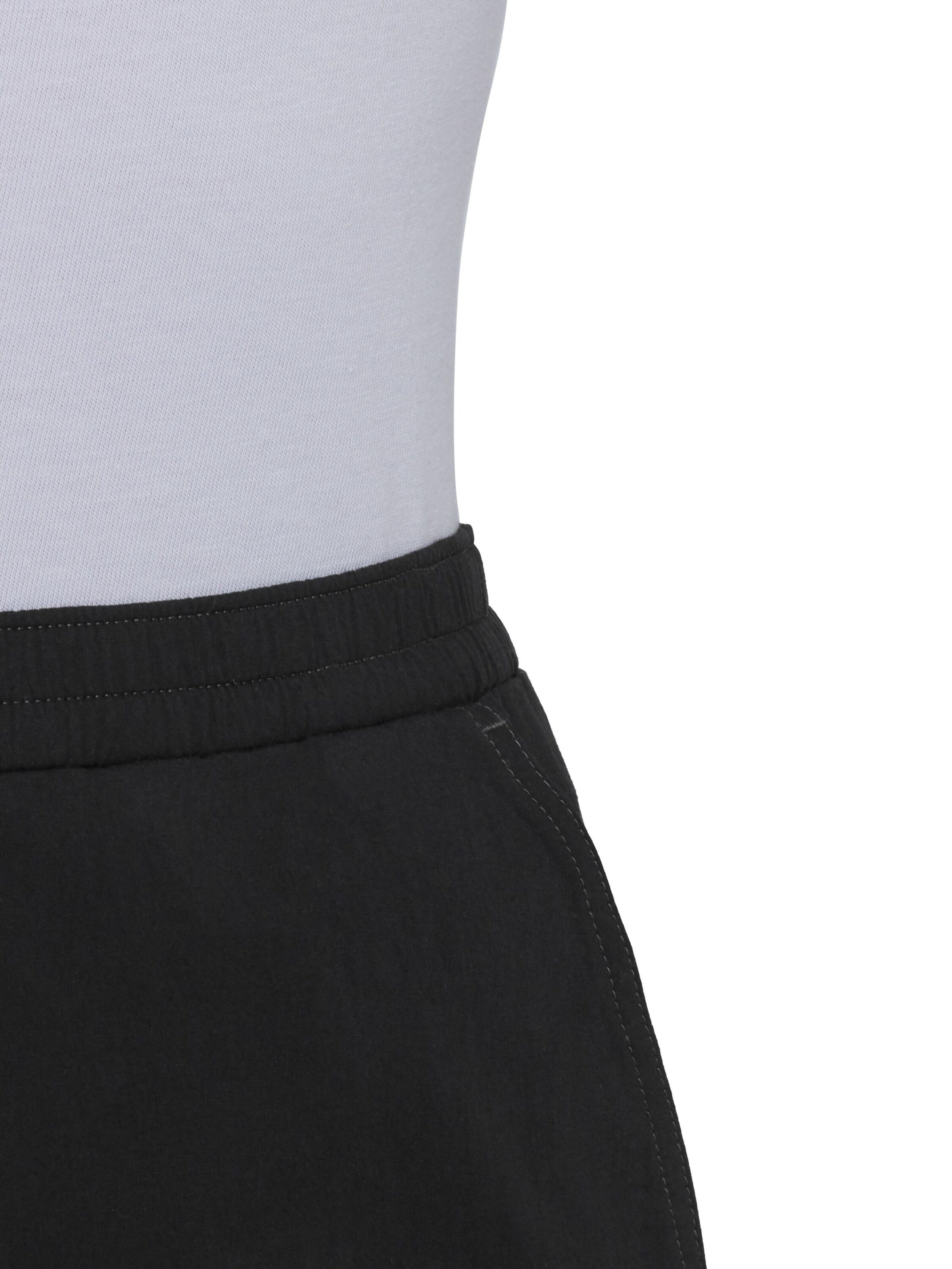 MAMMUT Loose fit Workout Pants in Black