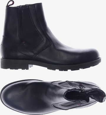 TOMMY HILFIGER Anke & Mid-Calf Boots in 45 in Black: front