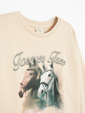 Cool Club Sweatshirt in Beige