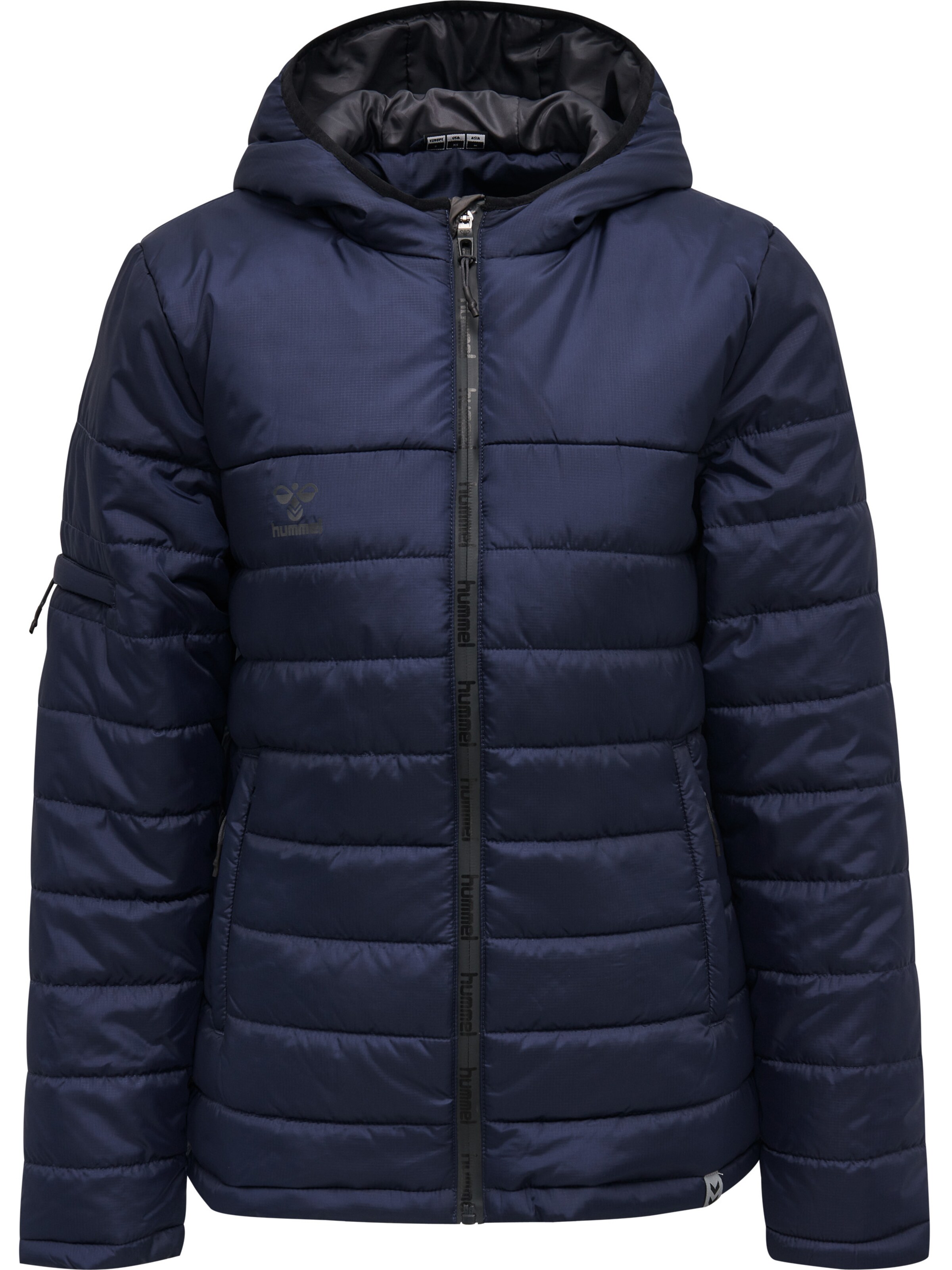 Hummel Jacke in Blau: Vorderseite