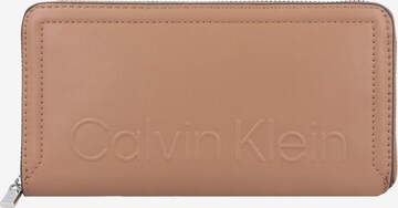 Porte-monnaies Calvin Klein en beige : devant