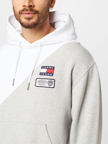 Tommy Jeans Sweatshirt i vit