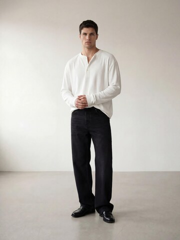 ARMIE Shirt in White