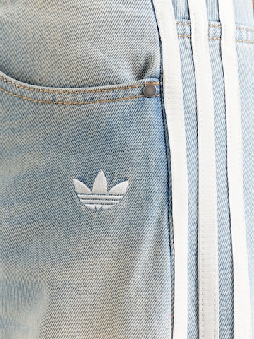 ADIDAS ORIGINALS Lużny krój Jeansy w kolorze niebieski