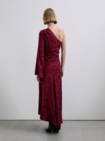 Robe de cocktail Scalpers en rouge