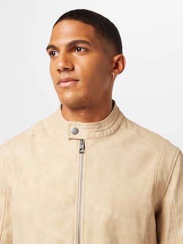 GUESS Between-Season Jacket in Beige