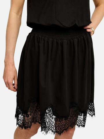 Liberte Essentiel Kjole ' ALMA-SS ' i sort