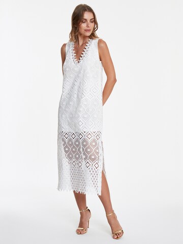 Ana Alcazar Kleid 'Wabora' in Weiß