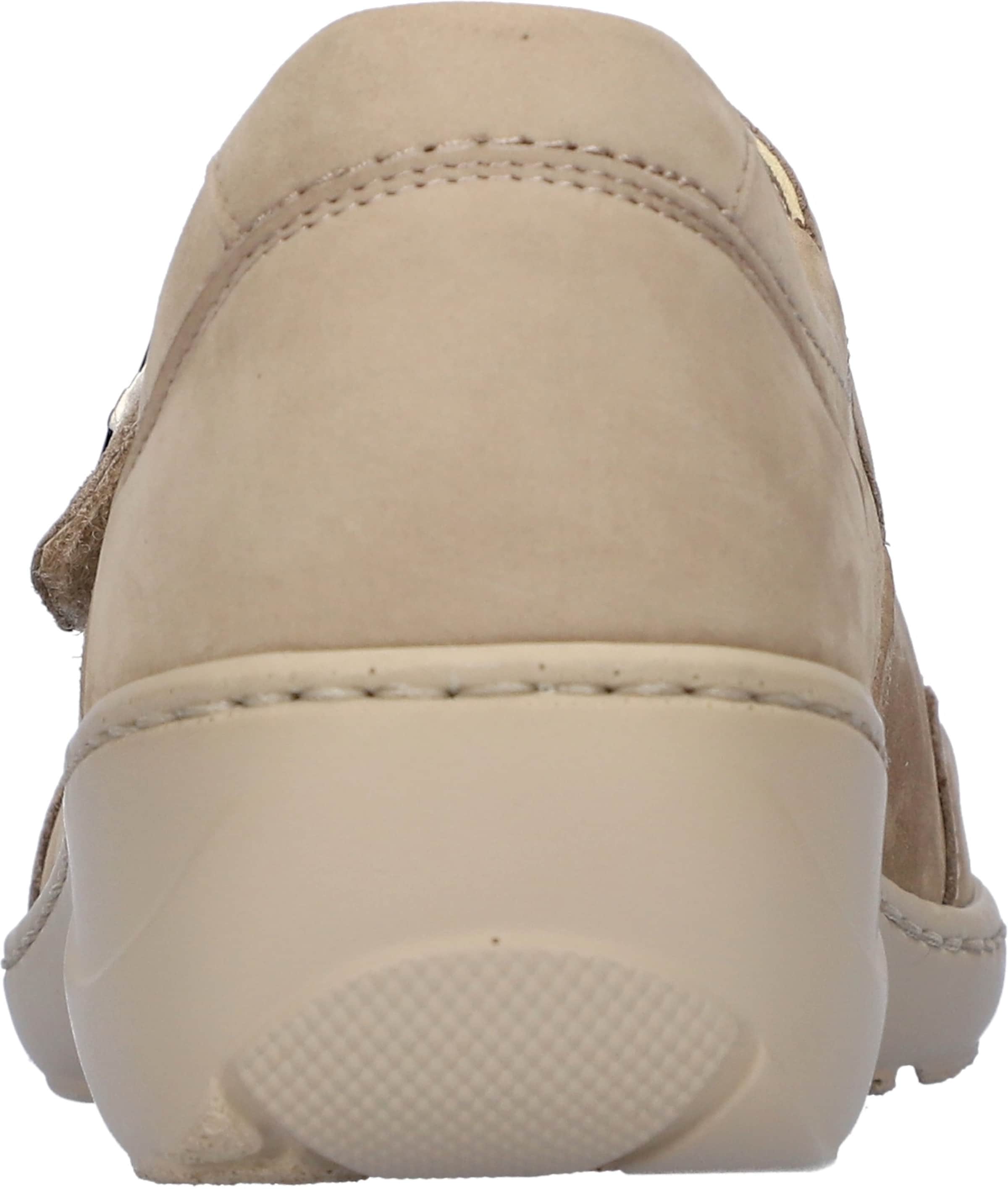 WALDLÄUFER Flats in Beige