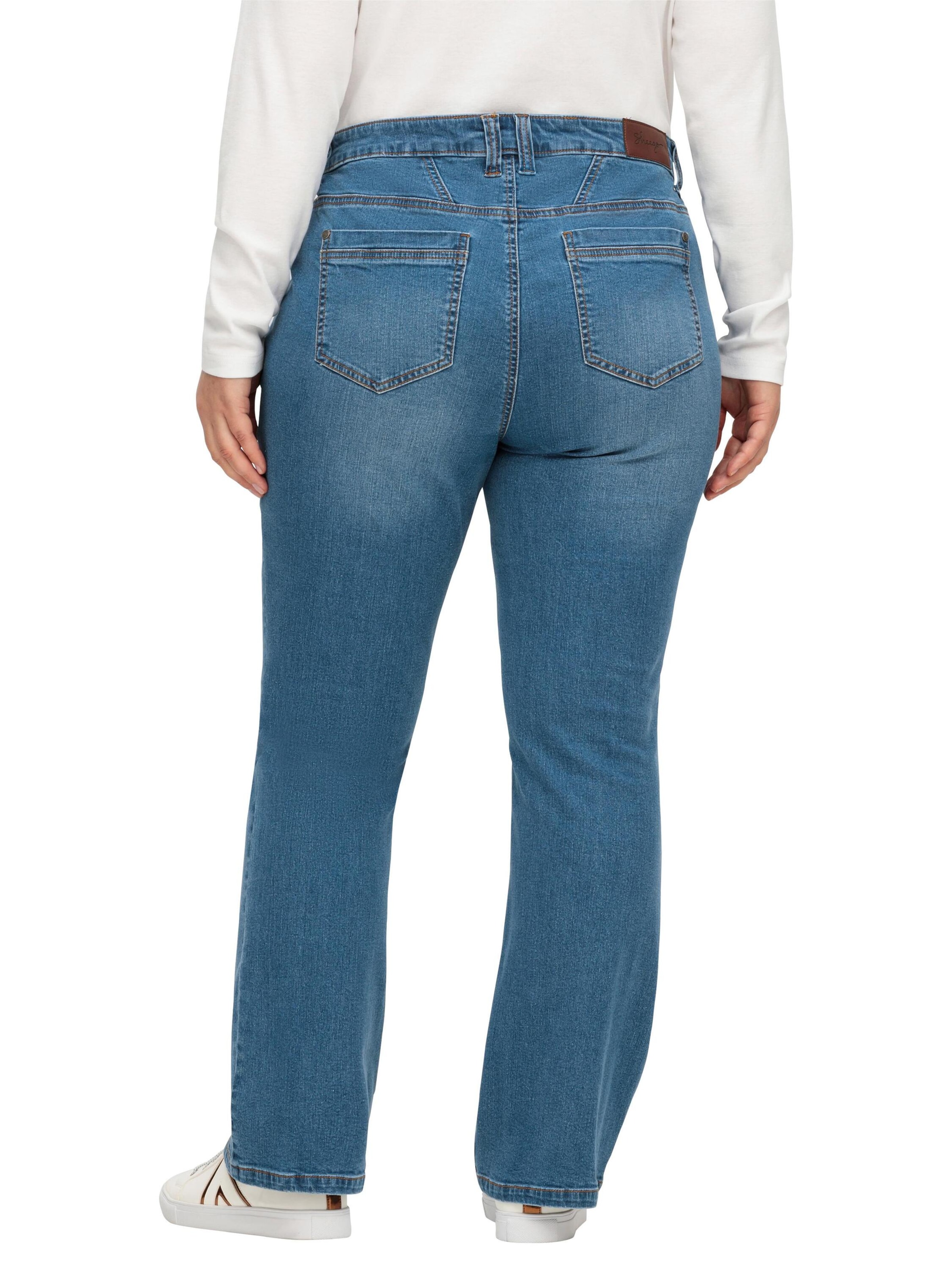 Bootcut Jeans di SHEEGO in blu