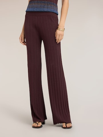 Regular Pantalon MOTIVI en marron