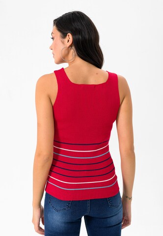 Top in maglia di Felix Hardy in rosso