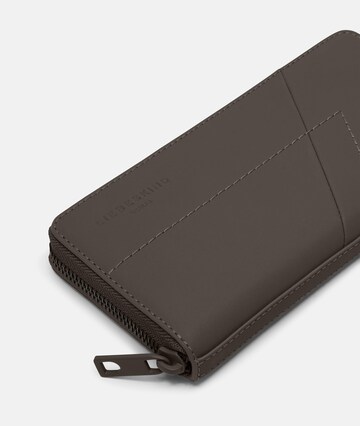 Liebeskind Berlin Wallet in Brown