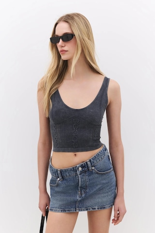 No Matter What Top in Grau: Vorderseite