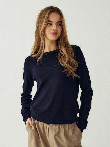 Top ' N-Mardine Knit ' di Noella in blu: frontale