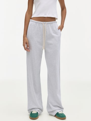 Wide leg Pantaloni di Pull&Bear in grigio: frontale