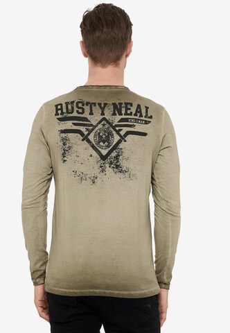 Rusty Neal Longsleeve mit großem Front-Print in Grün