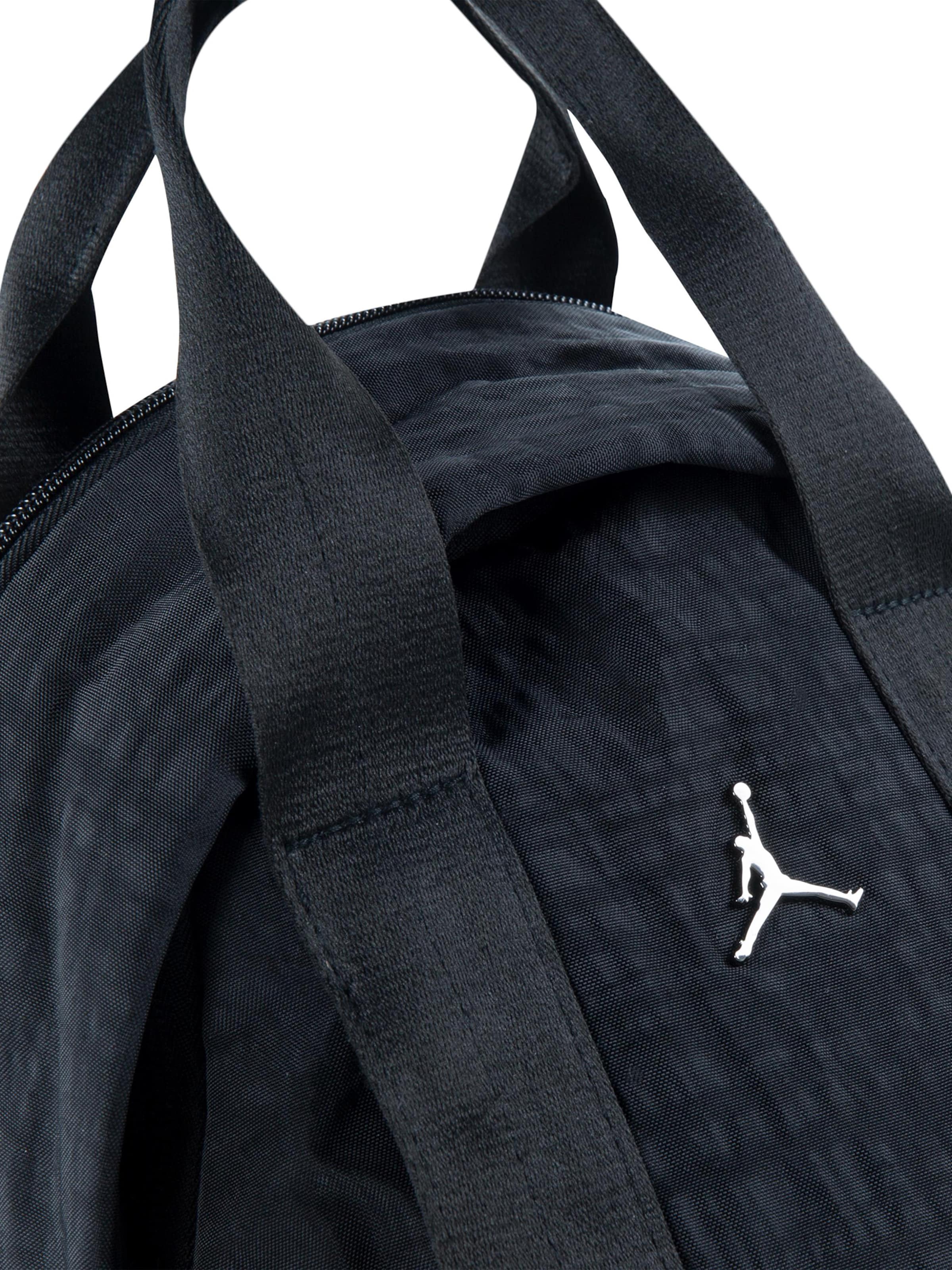 Jordan Reppu 'JAW ALPHA' värissä musta