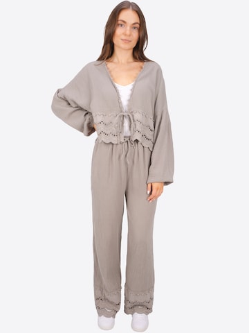 Seasons of April Wide leg Broek 'Ines' in Bruin