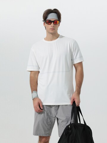 YOUTHUP Performance Shirt in White